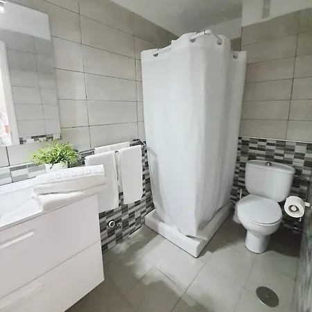 Comodoro Ξενοδοχείο με διαμερίσματα *
